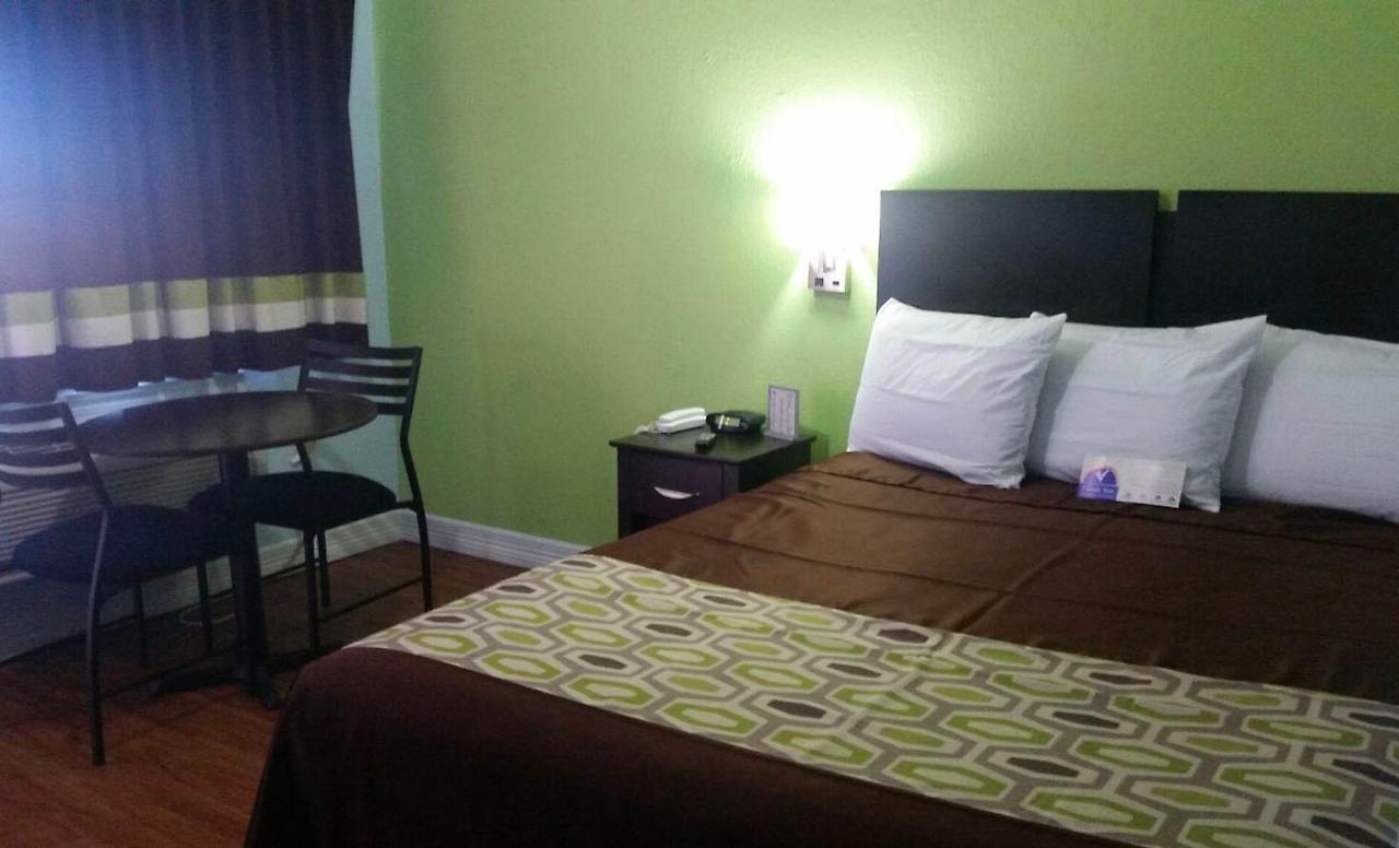 Americas Best Value Inn And Suites Groves Exteriér fotografie