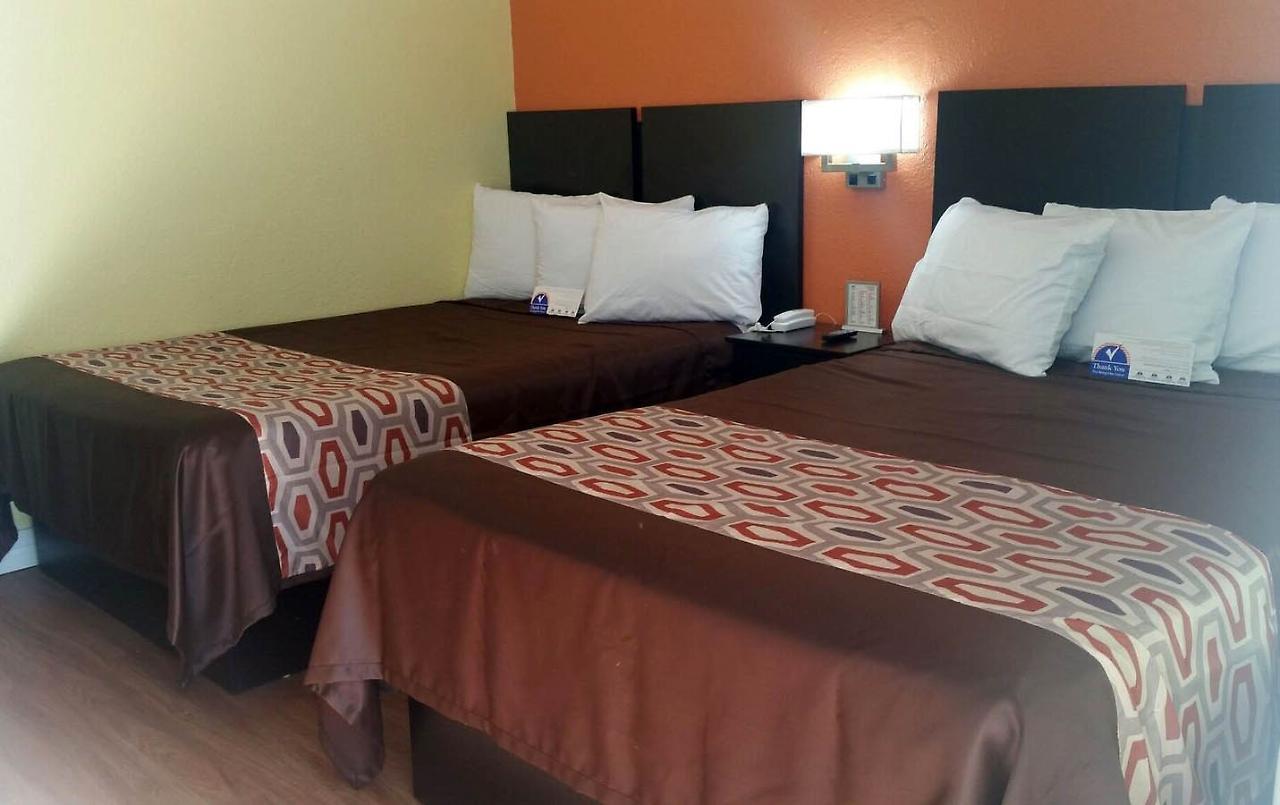 Americas Best Value Inn And Suites Groves Exteriér fotografie