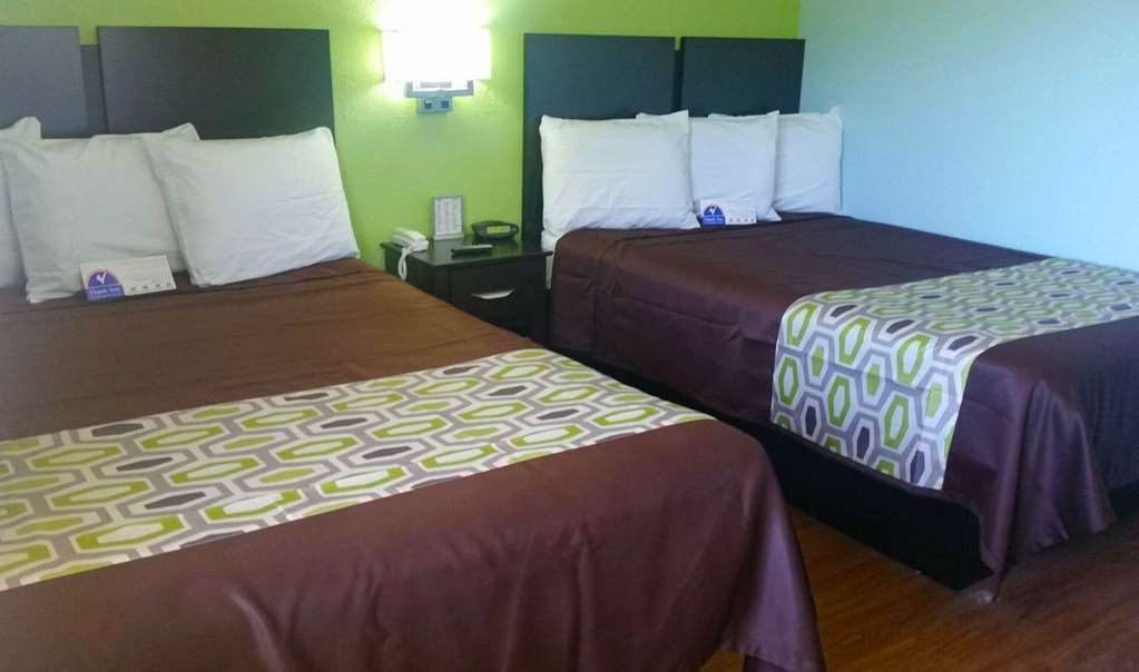 Americas Best Value Inn And Suites Groves Pokoj fotografie