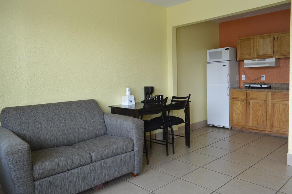 Americas Best Value Inn And Suites Groves Exteriér fotografie
