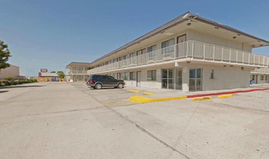 Americas Best Value Inn And Suites Groves Exteriér fotografie